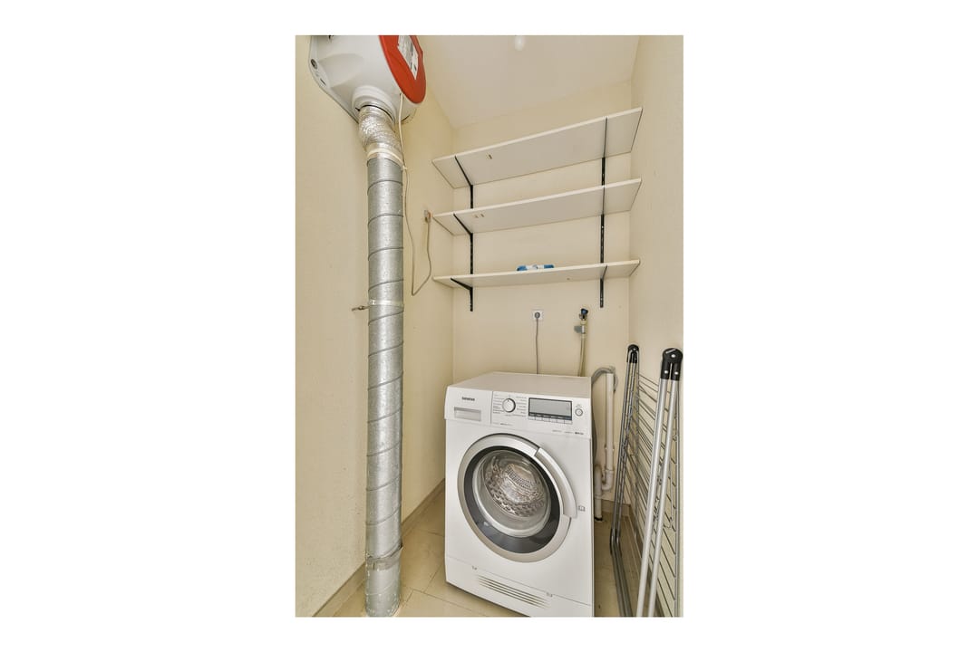 Foto 17 van Edmond Halleylaan 5