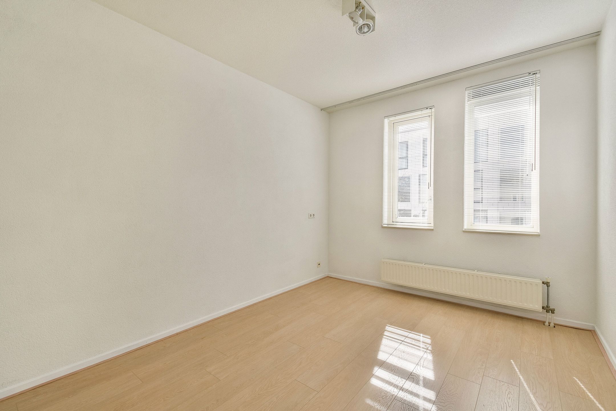 Foto 12 van Edmond Halleylaan 5