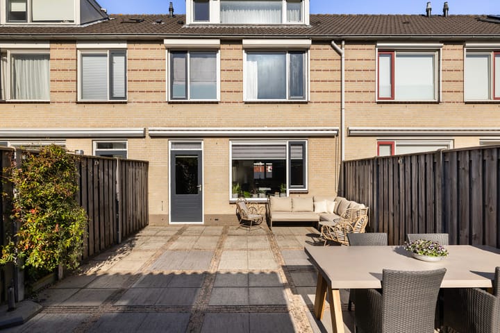 Photo 4 of Spinozastraat 9