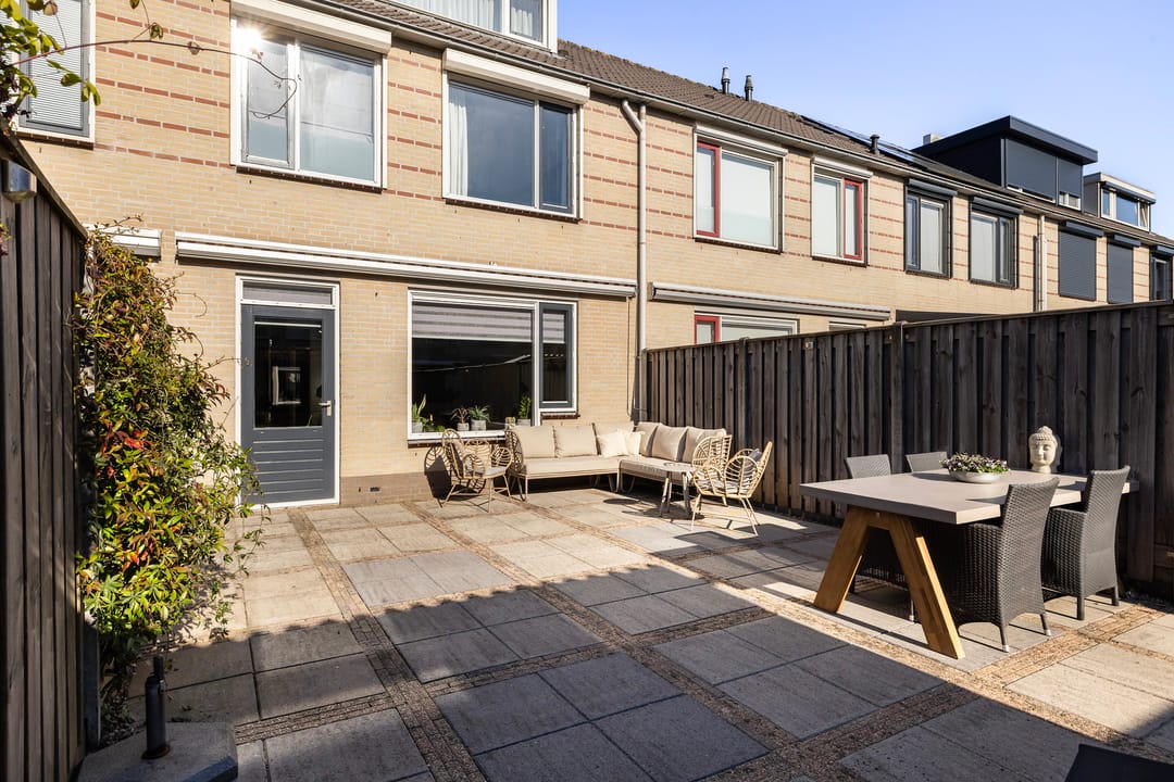 Photo 32 of Spinozastraat 9