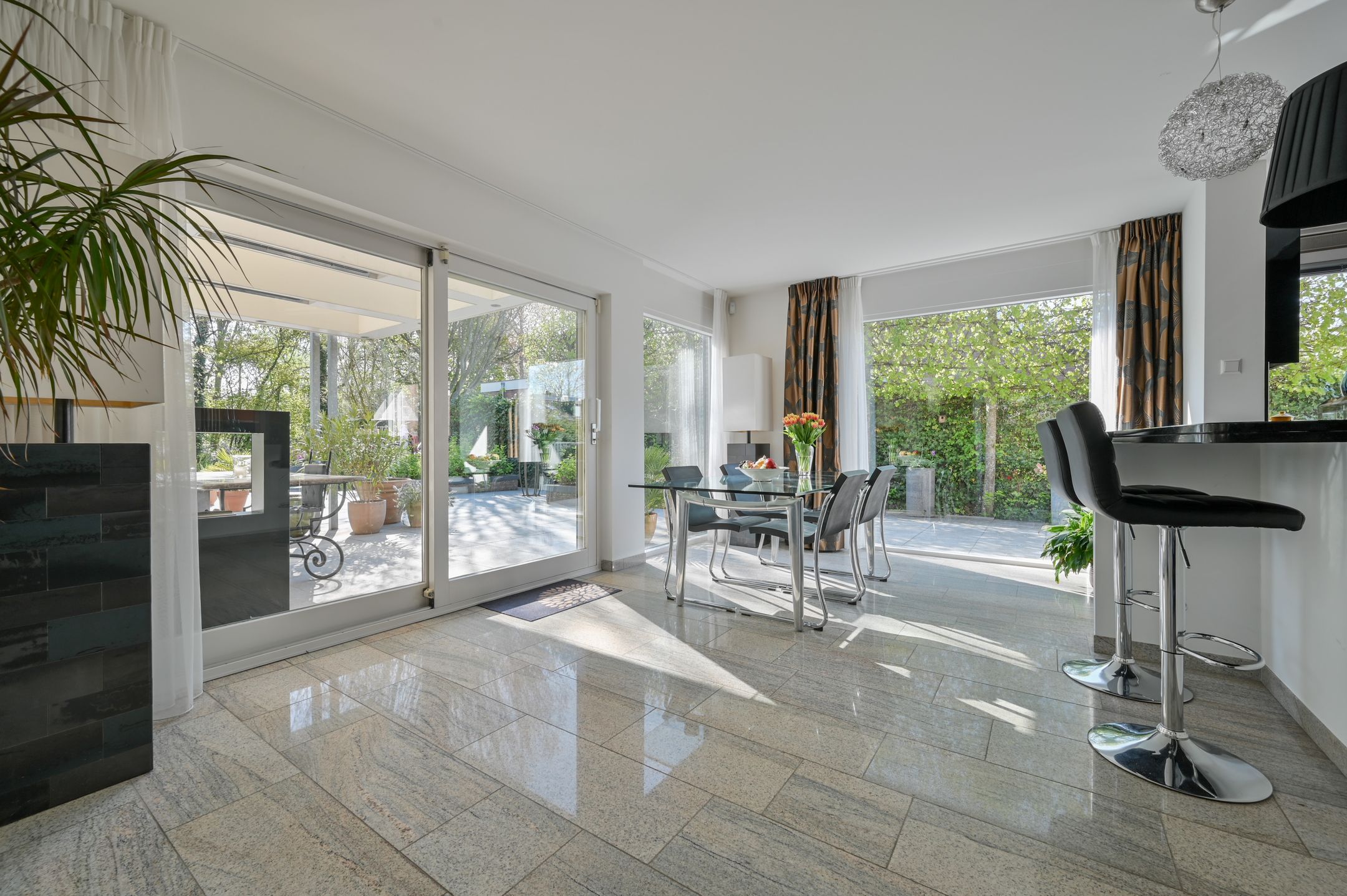 Photo 6 of Dokter Mees ten Oeverlaan 28