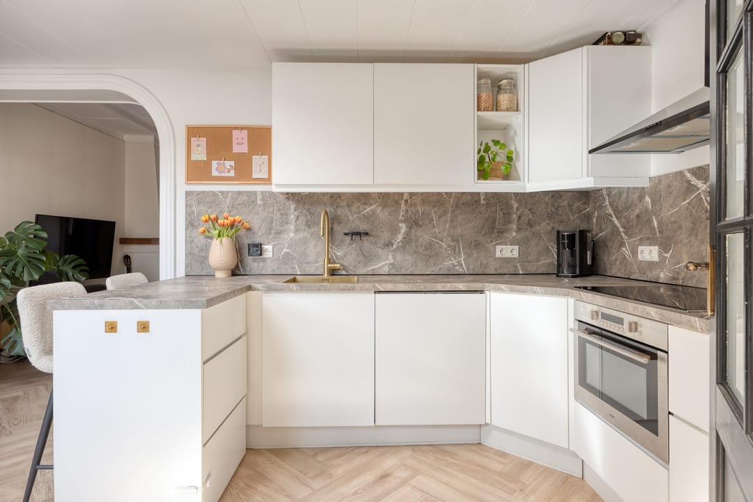 Foto 11 van Parallelweg 56