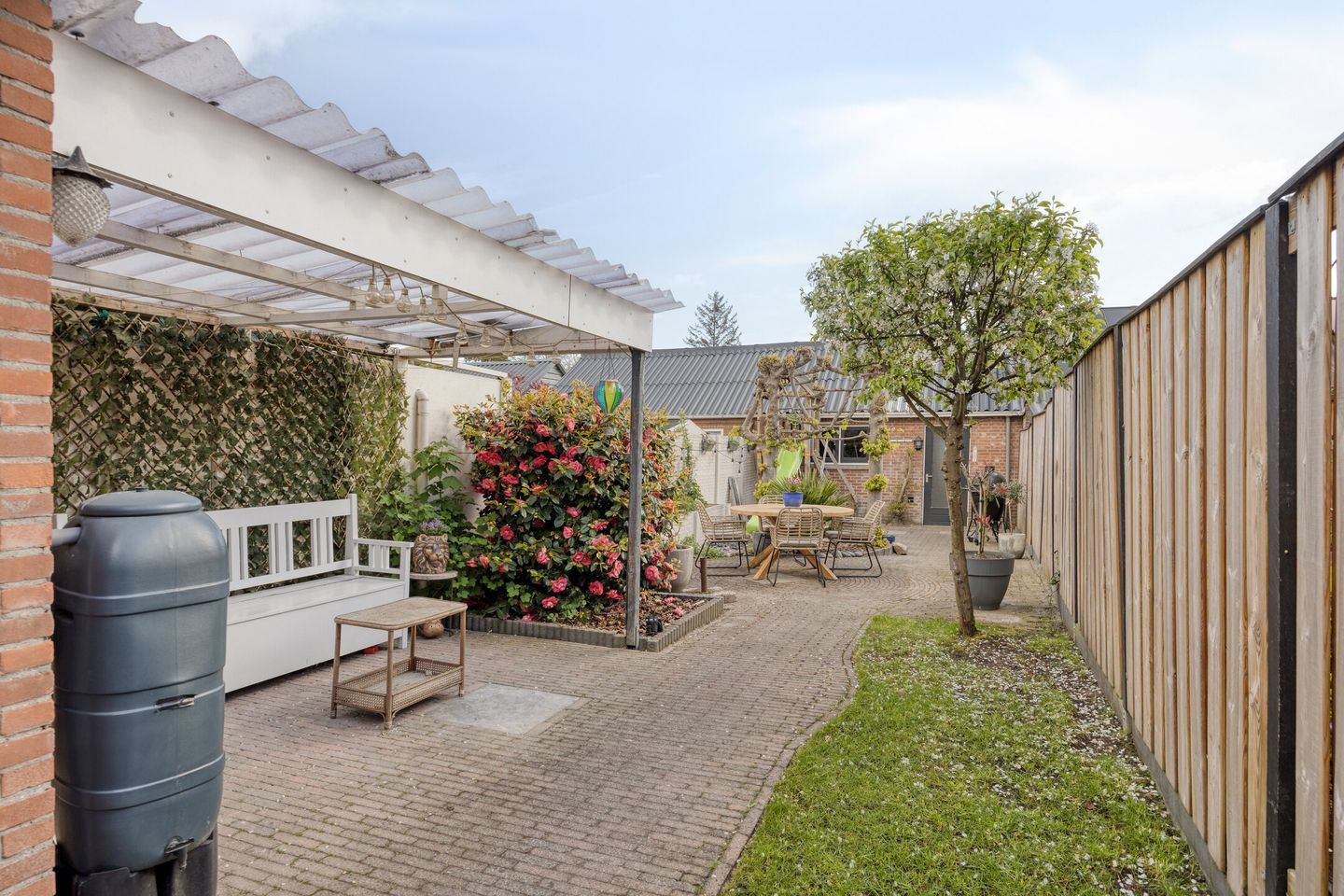 Foto 4 van Parallelweg 56