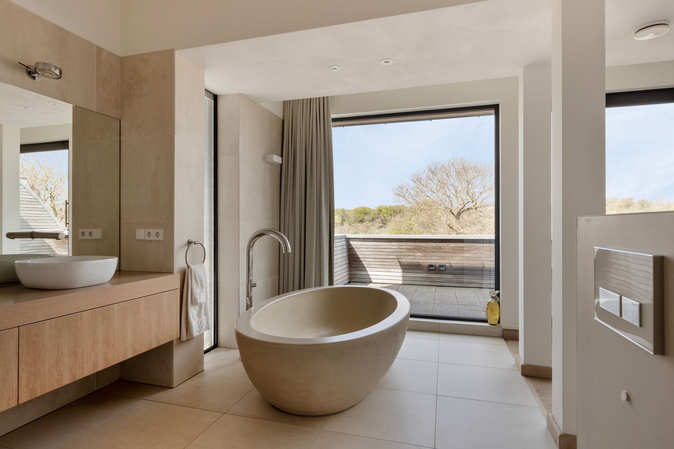 Photo 33 of Duinweg 7