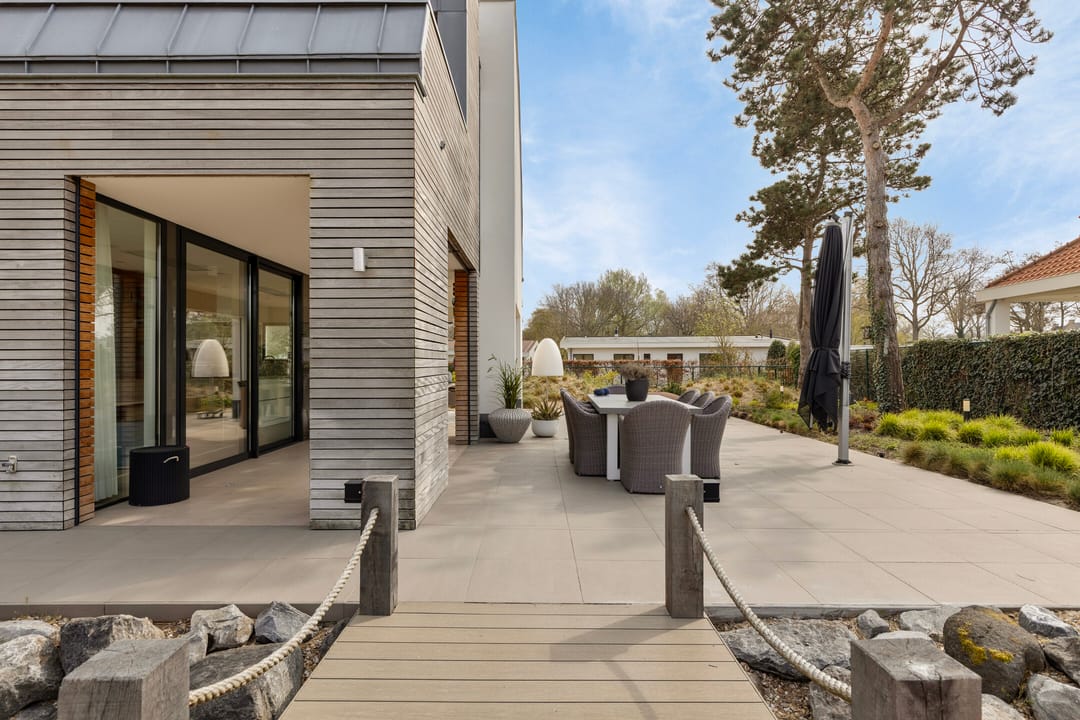 Photo 56 of Duinweg 7