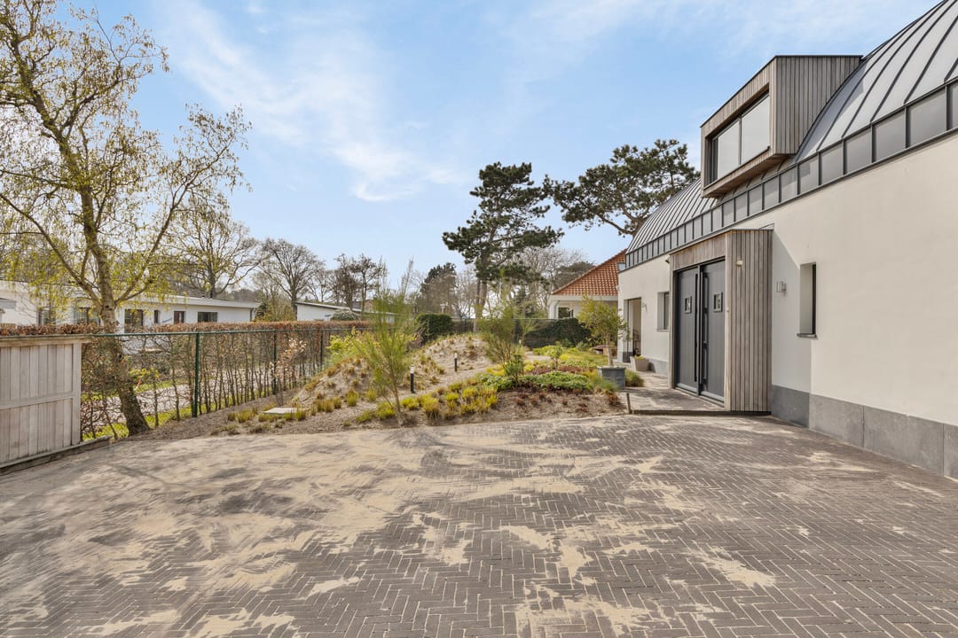 Photo 67 of Duinweg 7