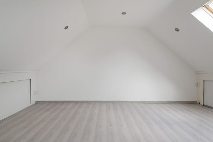 Tussenwoning te koop: Aalststraat 8, Breda