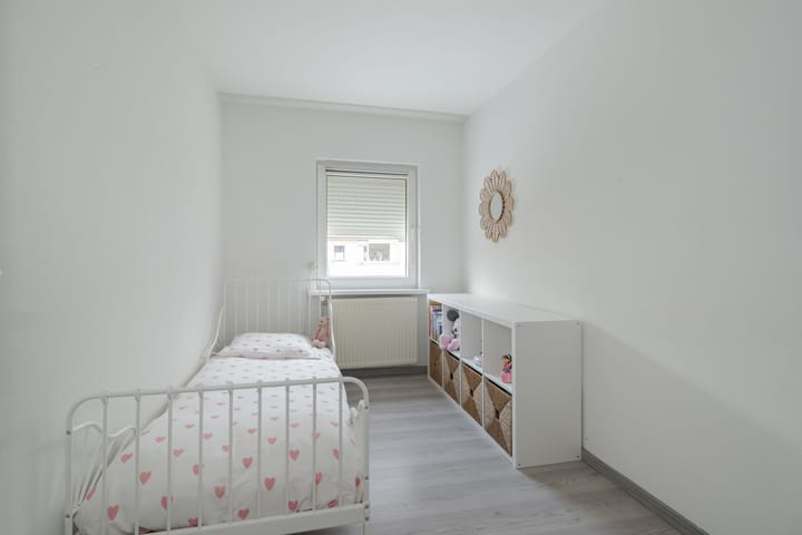 Tussenwoning te koop: Aalststraat 8, Breda