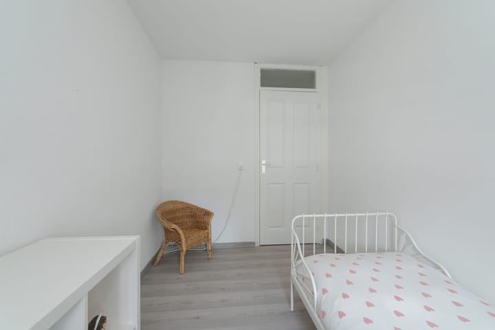 Tussenwoning te koop: Aalststraat 8, Breda