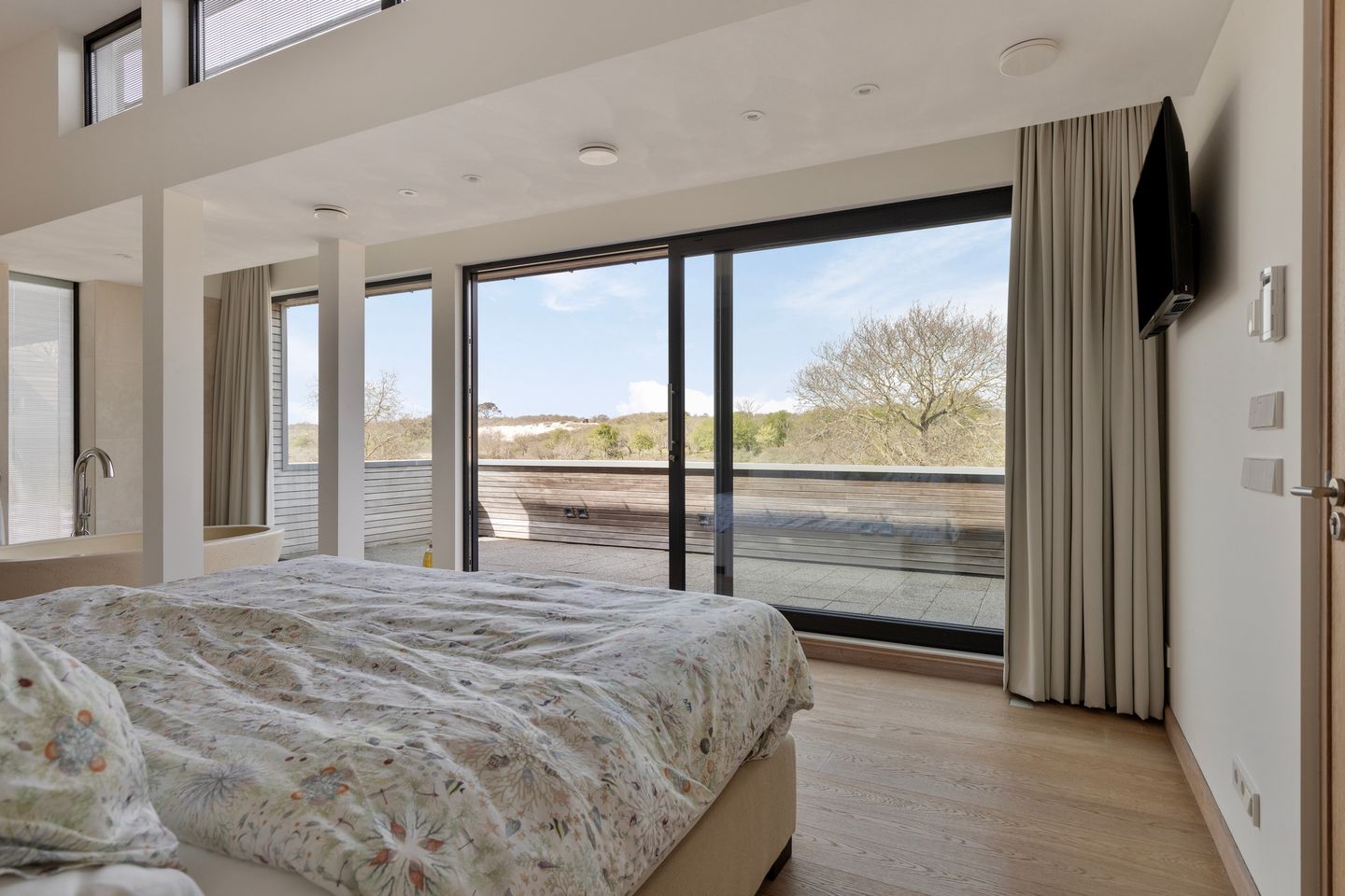 Photo 29 of Duinweg 7