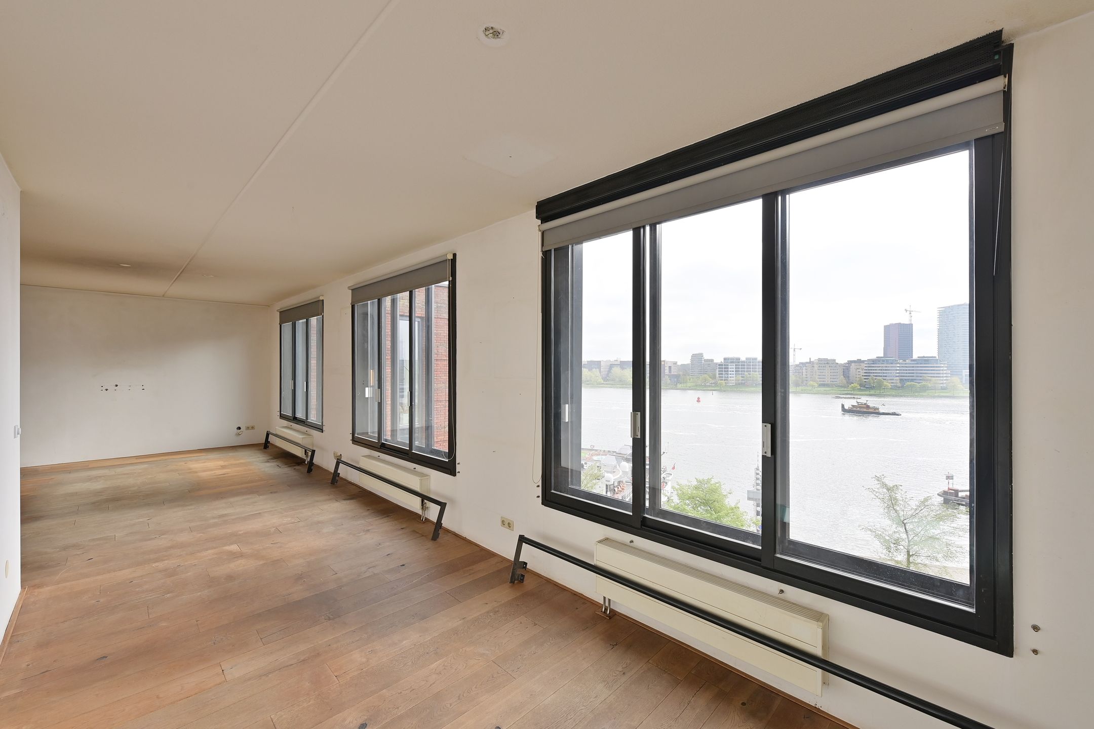 Photo 3 of Westerdoksdijk 461