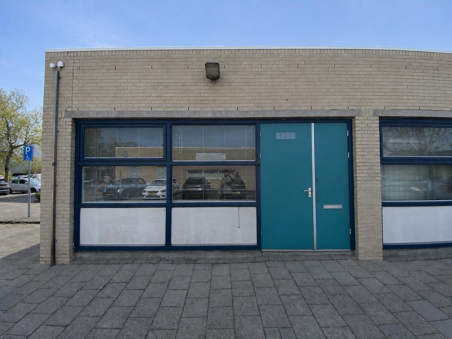 View photo 1 of Markerkant 12 1-02