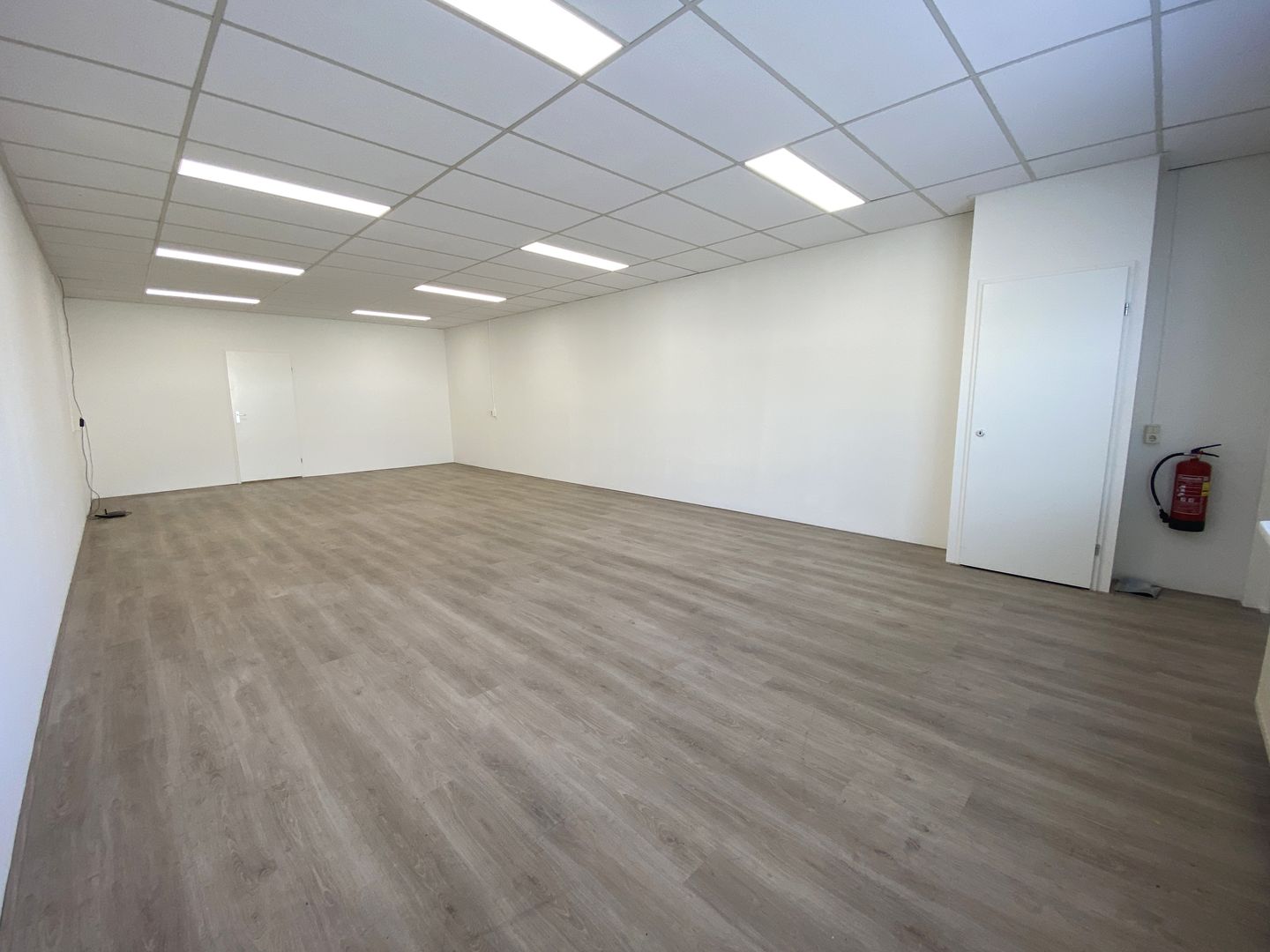 View photo 4 of Markerkant 12 1-02