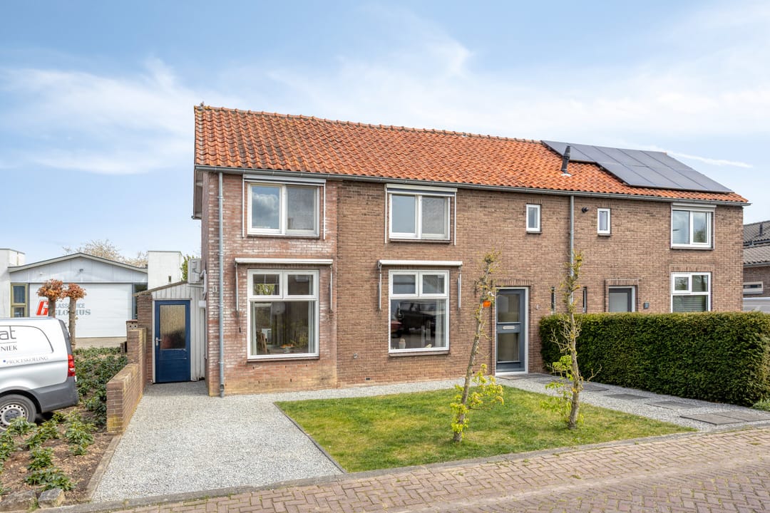 Foto 1 van Julianaweg 4