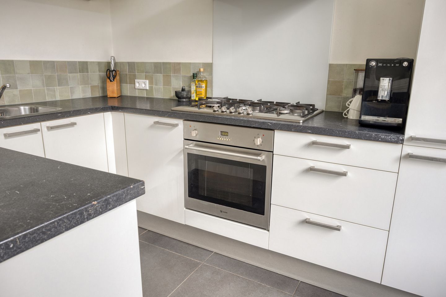 Foto 14 van Middelburglaan 20