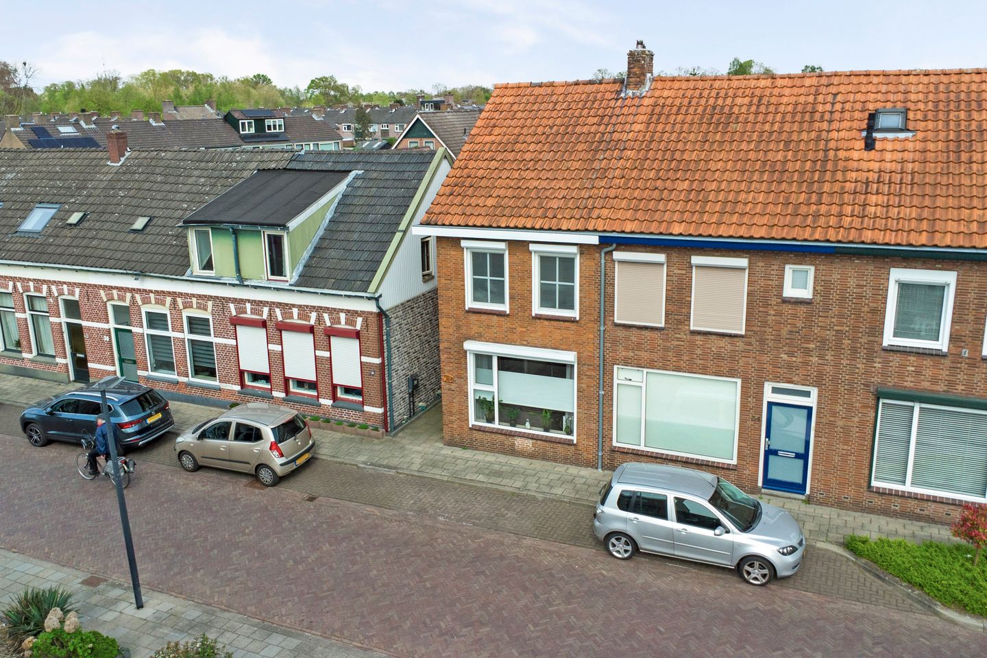 Well-maintained corner home with deep garden and attic conversion in Winterswijk — 49