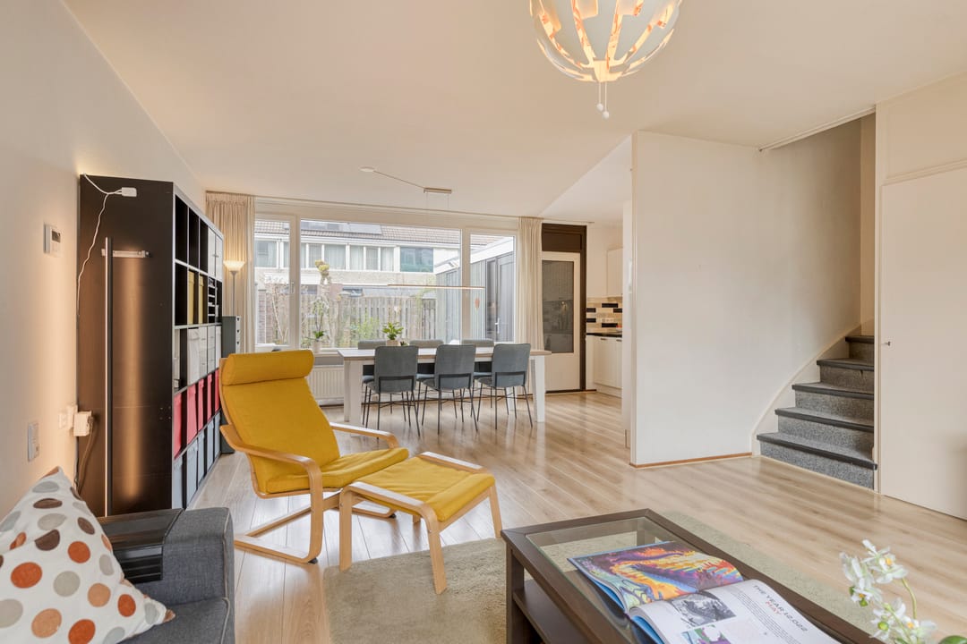 Spacious Family Home in Green Hanevoet Neighborhood of Eindhoven — 13
