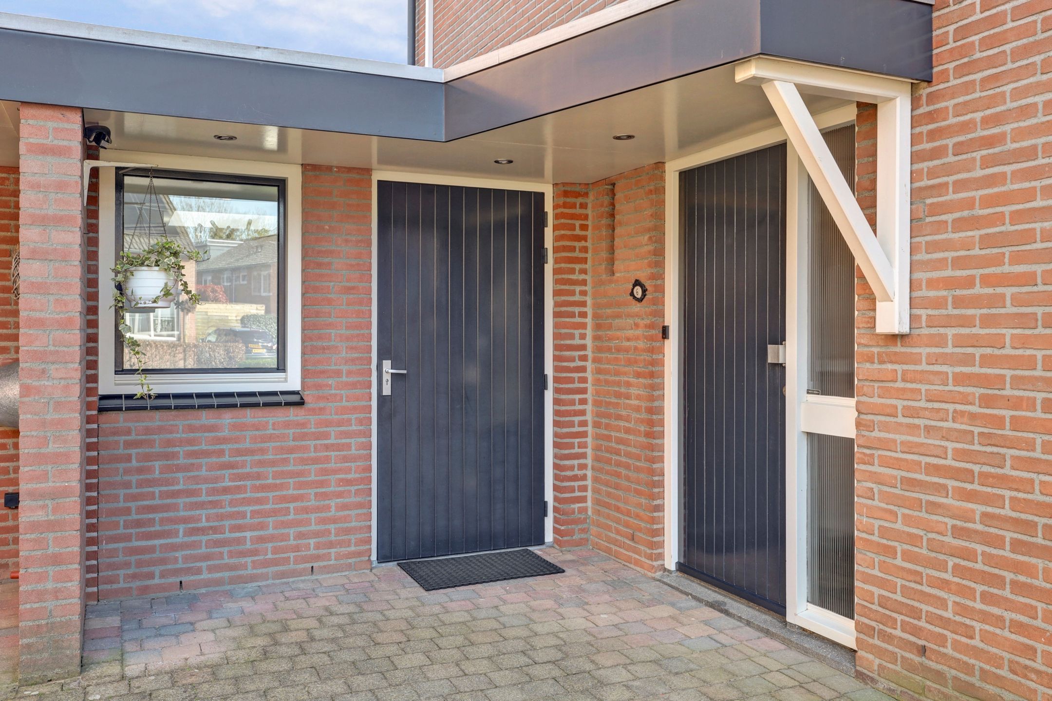 Foto 12 van van der Marckstraat 6