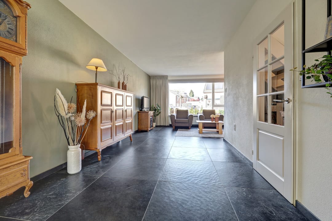 Foto 16 van van der Marckstraat 6