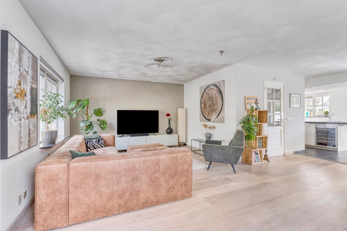 Foto 10 van Perzikstraat 9