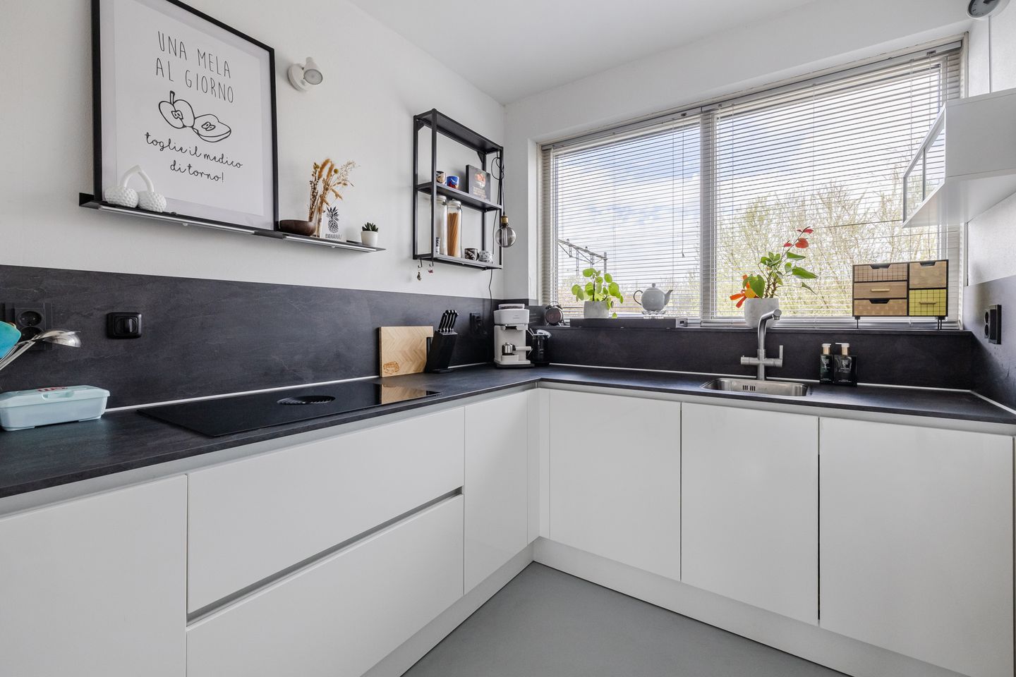 Foto 29 van Herman Broodstraat 47