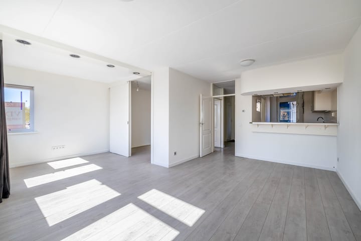 Photo 2 of Ruysdaelstraat 18