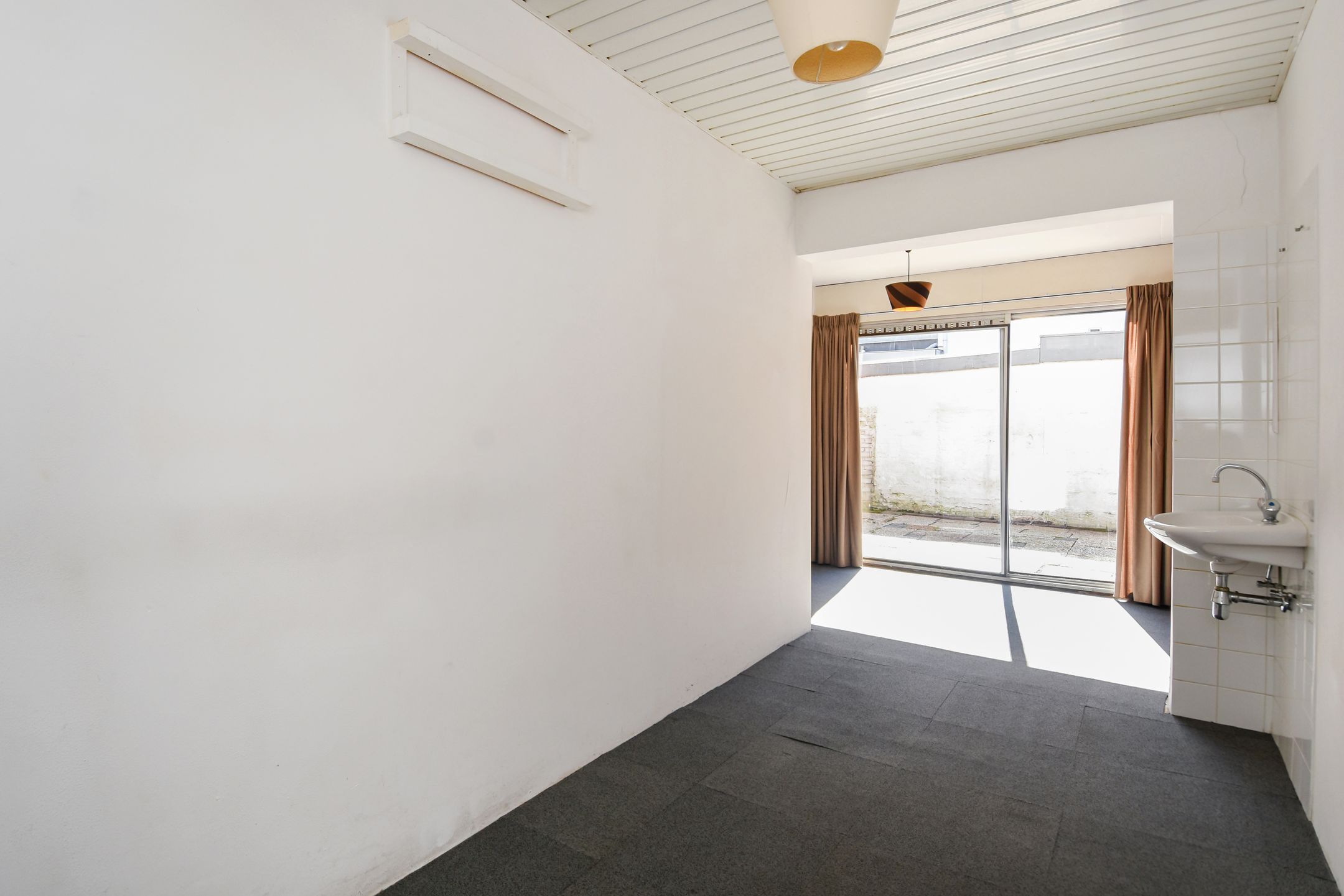 Foto 24 van Burgemeester Waldeckstraat 14