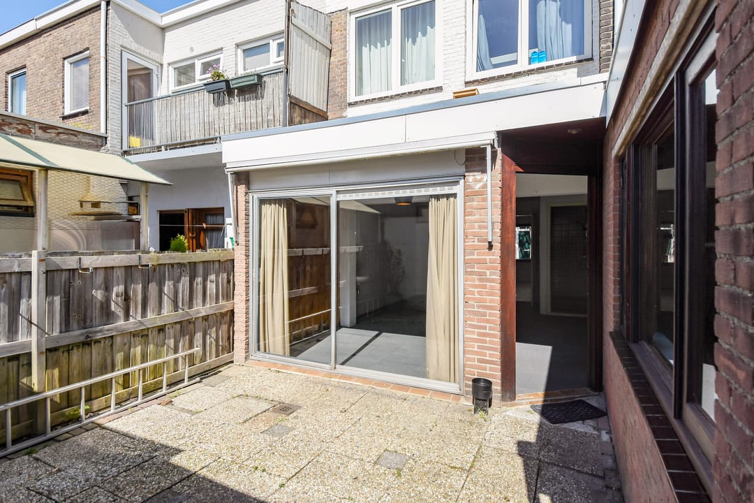 Foto 28 van Burgemeester Waldeckstraat 14