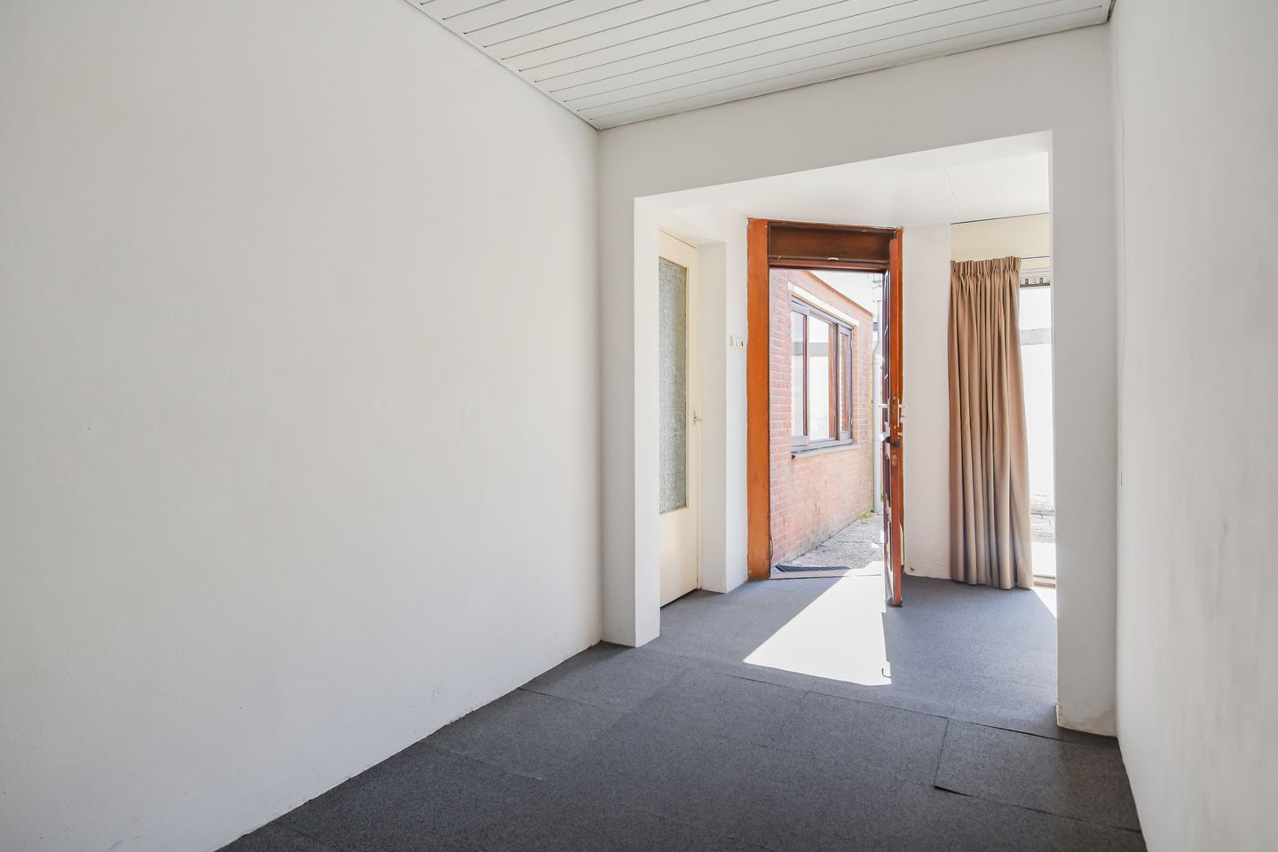 Foto 20 van Burgemeester Waldeckstraat 14