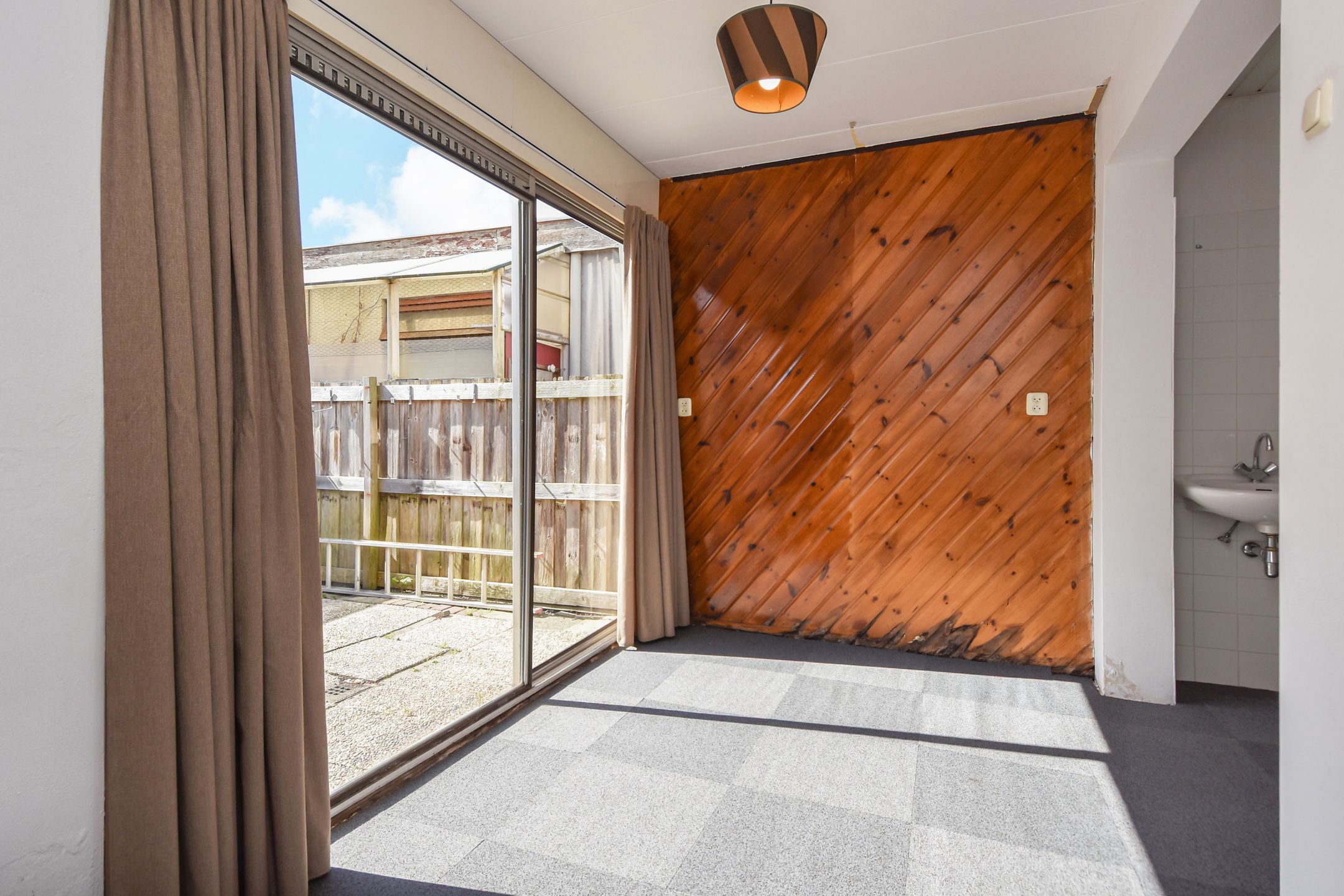 Foto 21 van Burgemeester Waldeckstraat 14