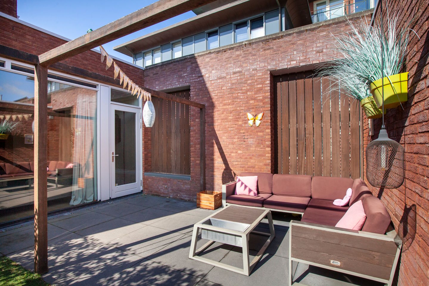 Spacious corner home with private garden and rooftop terrace in Woerden city center — 20