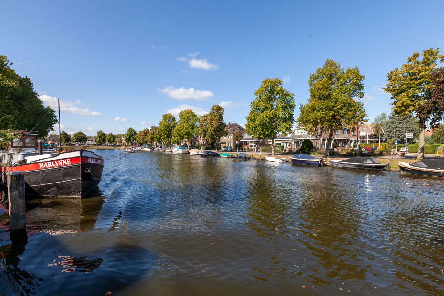 Spacious corner home with private garden and rooftop terrace in Woerden city center — 35