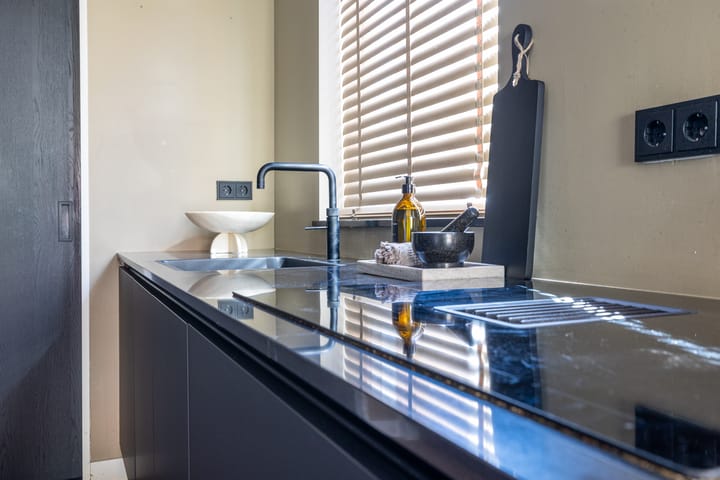 Tussenwoning te huur: Van Oudheusdenstraat 10, Woerden