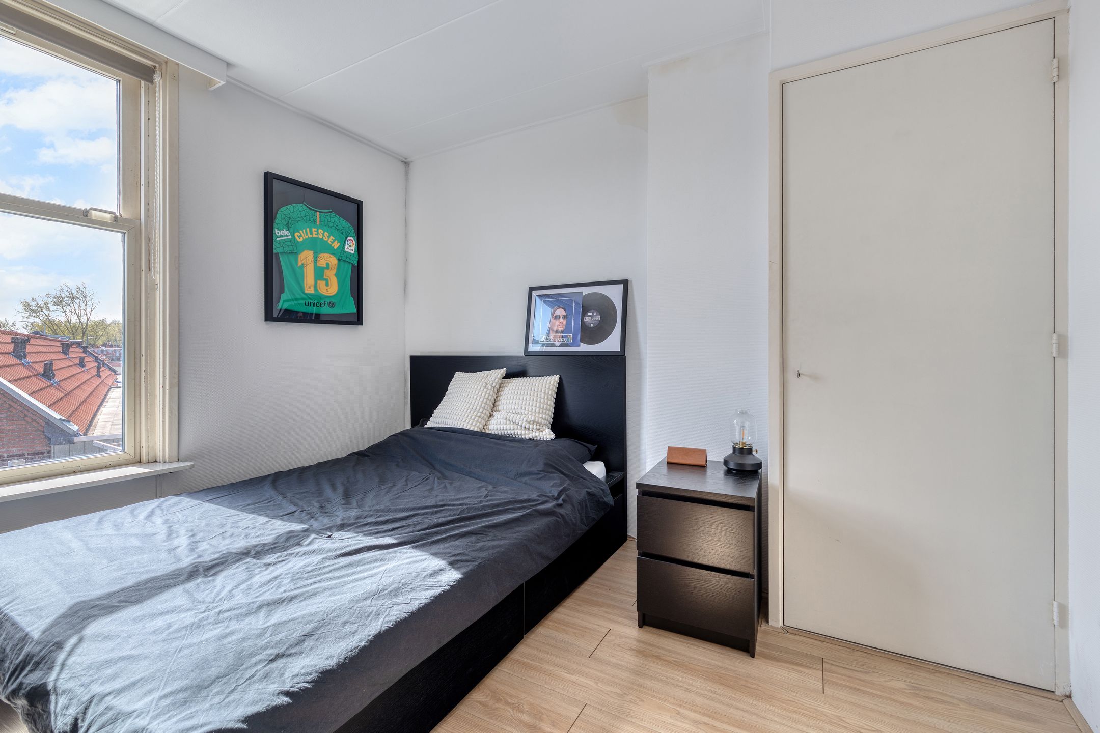 Recently Refreshed 4-Bedroom Upper Apartment Near TU Delft — 18