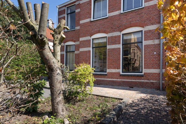 Photo 5 of Prins Hendrikstraat 8