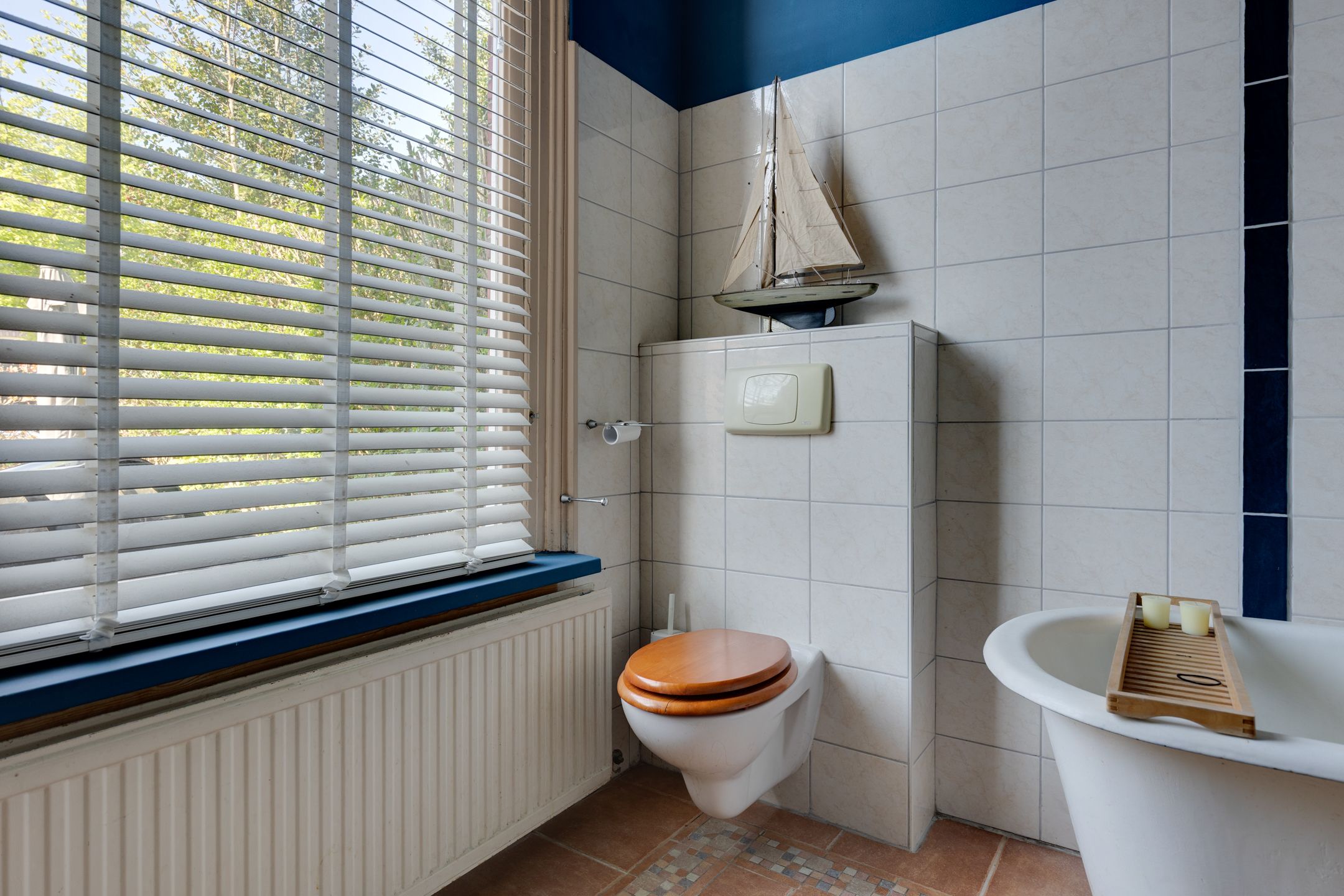 Photo 36 of Prins Hendrikstraat 8