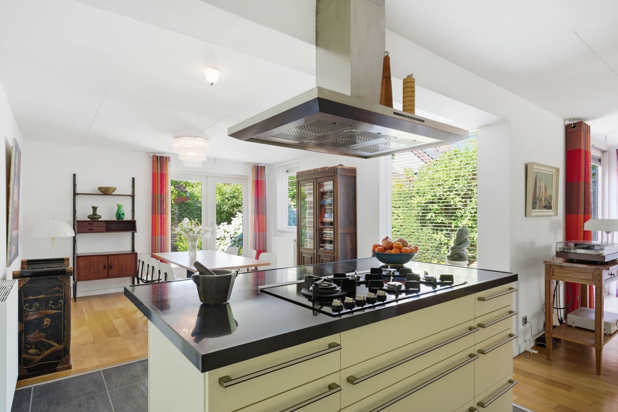 Photo 3 of Harriët Freezerlaan 66