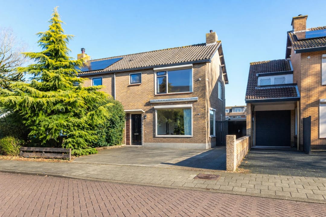 Photo 1 of Veerlaan 14