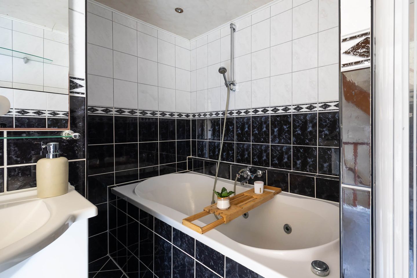 Foto 20 van Volkersweg 19