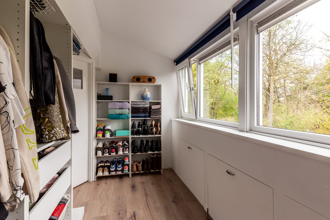 Spacious detached villa with ground floor bedroom and bathroom in sought-after Lelystad neighborhood — 26