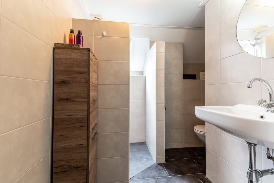 Spacious detached villa with ground floor bedroom and bathroom in sought-after Lelystad neighborhood — 37