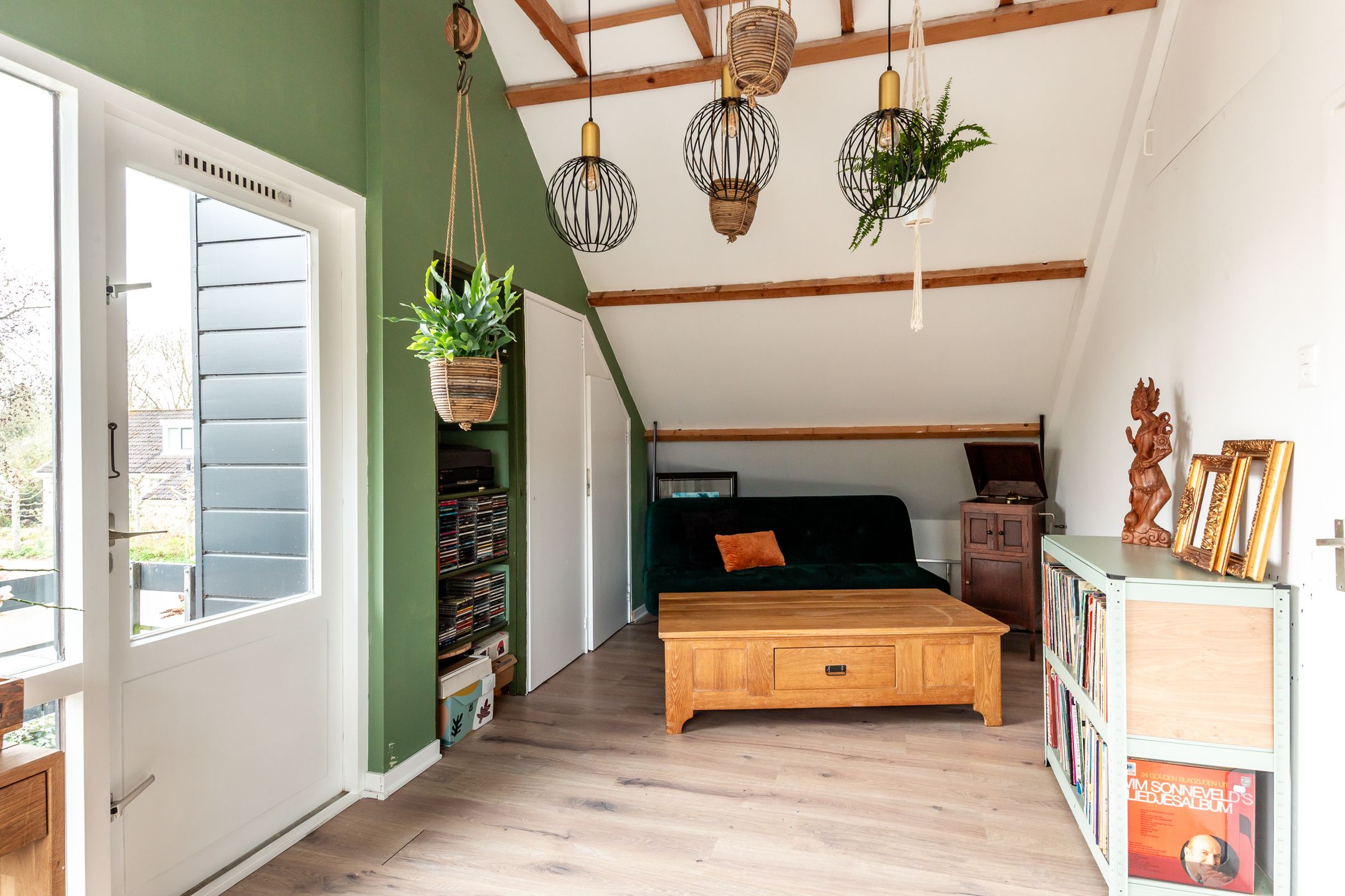 Spacious detached villa with ground floor bedroom and bathroom in sought-after Lelystad neighborhood — 33