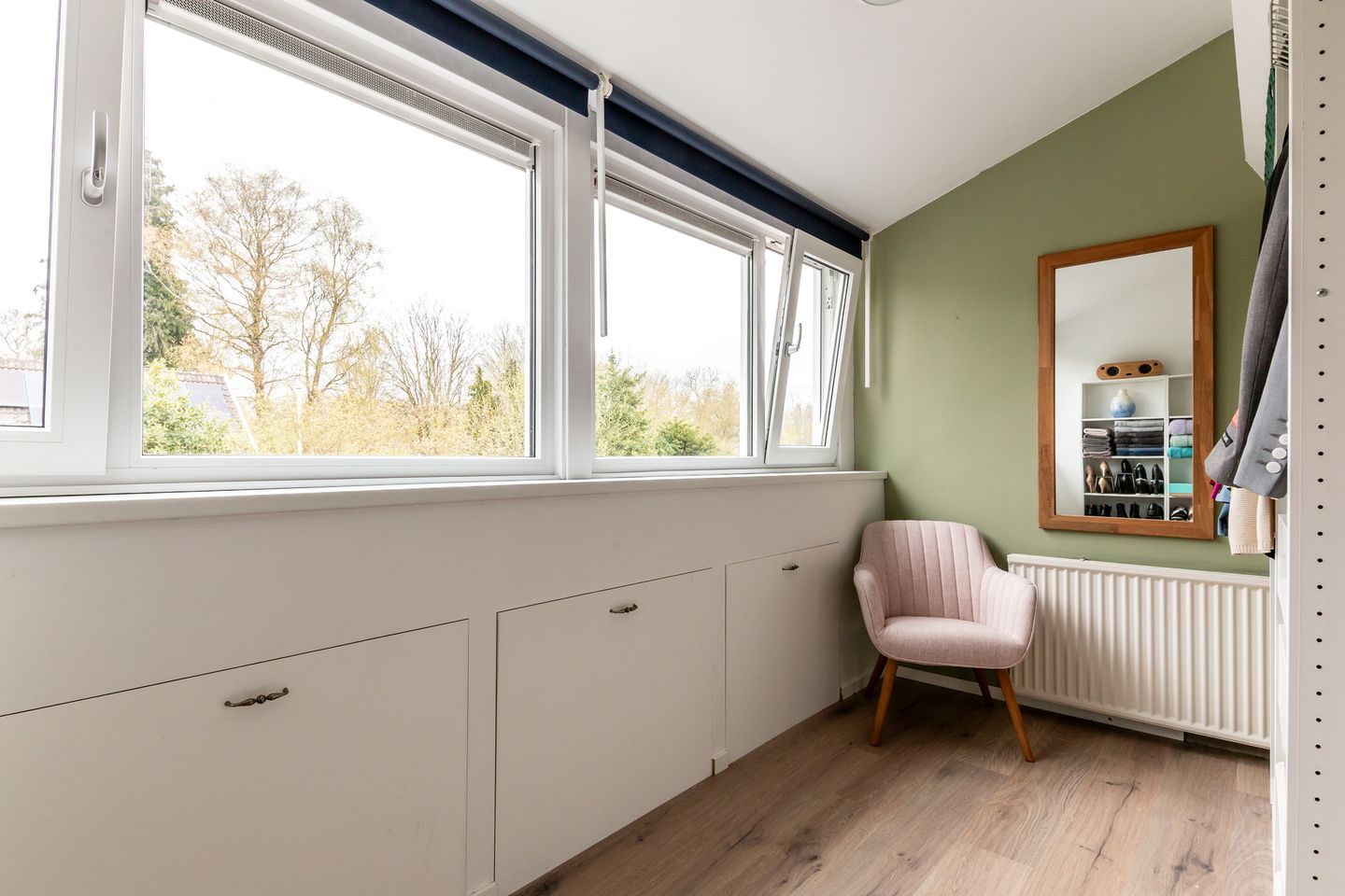 Spacious detached villa with ground floor bedroom and bathroom in sought-after Lelystad neighborhood — 25