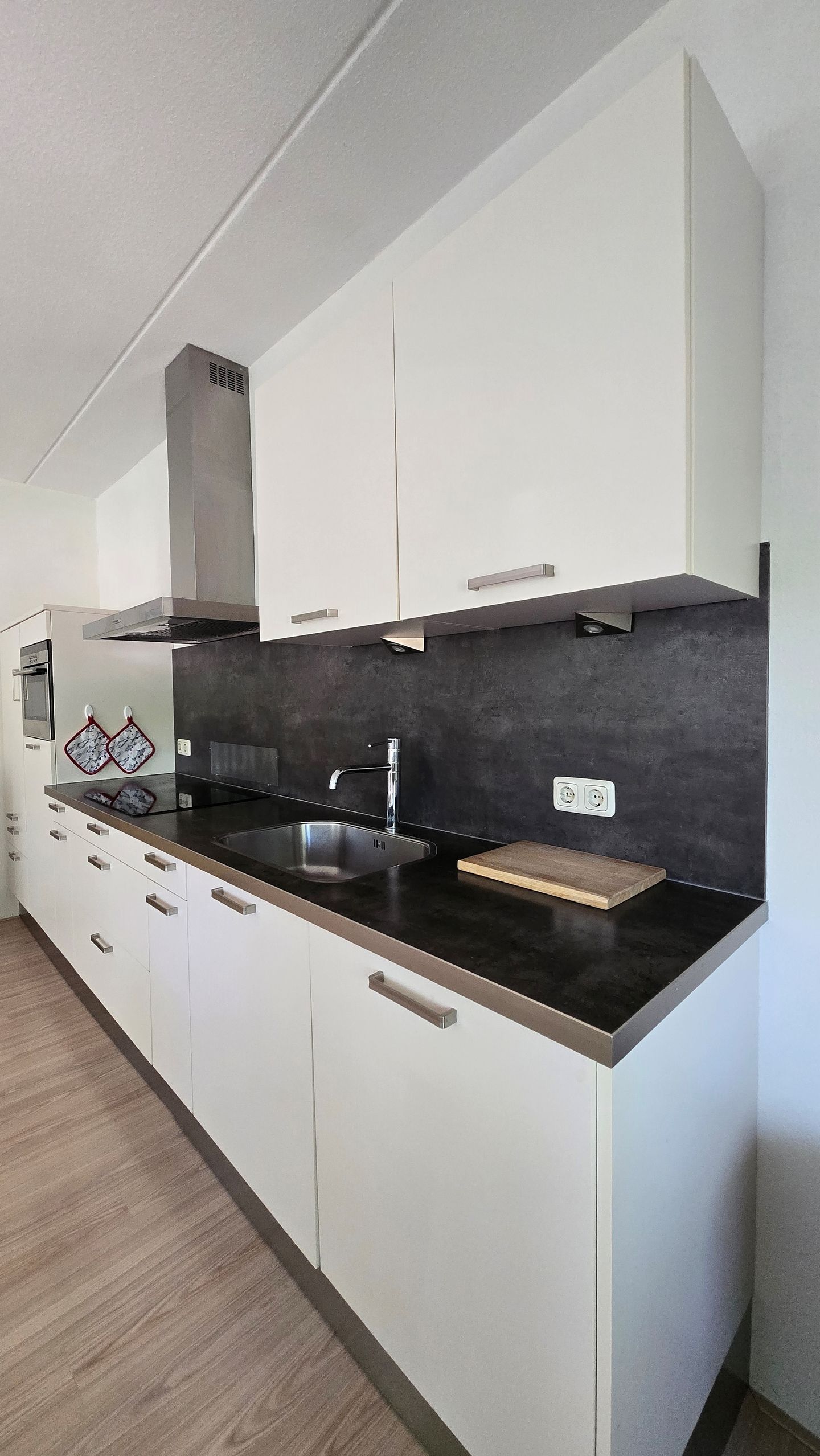 Foto 10 van Graaf van Rechterenweg 53-4