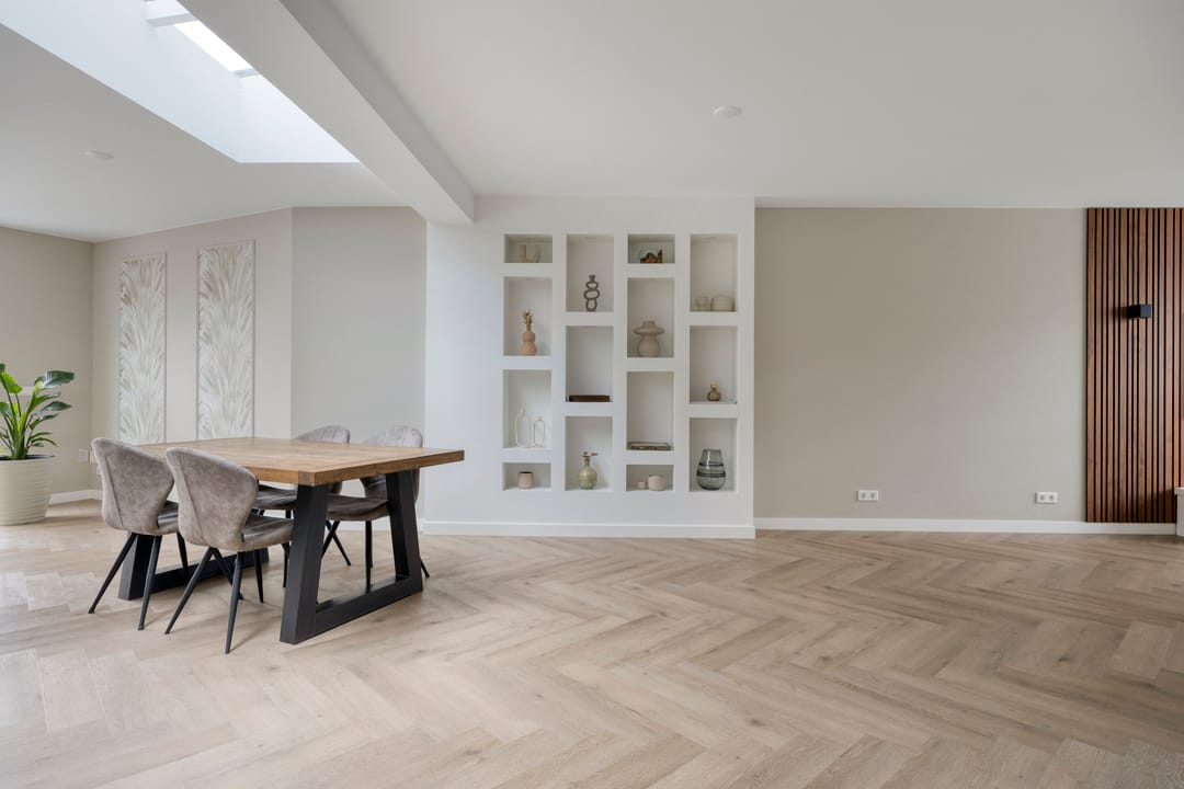 Luxury Modernised Terraced Home with Versatile Outbuilding — 13