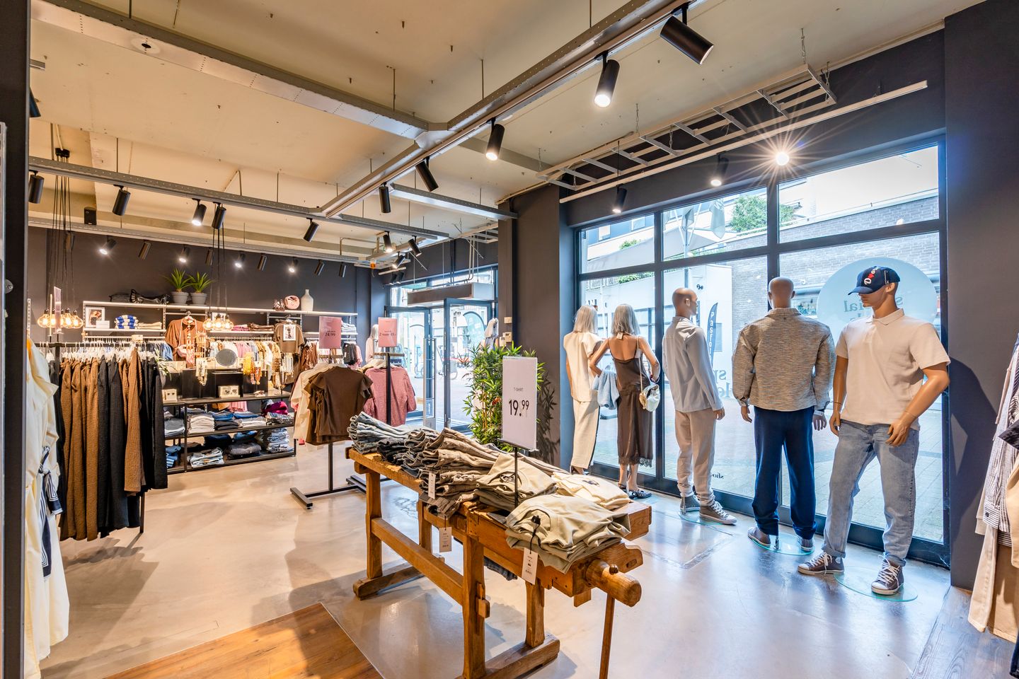 View photo 4 of Thorheimpassage 1