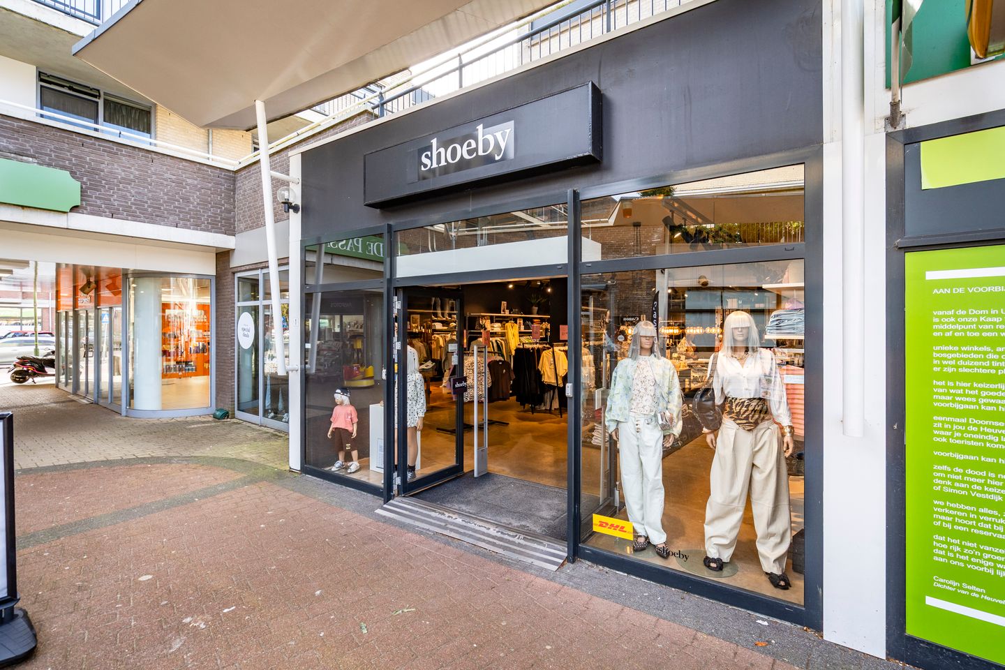 View photo 3 of Thorheimpassage 1