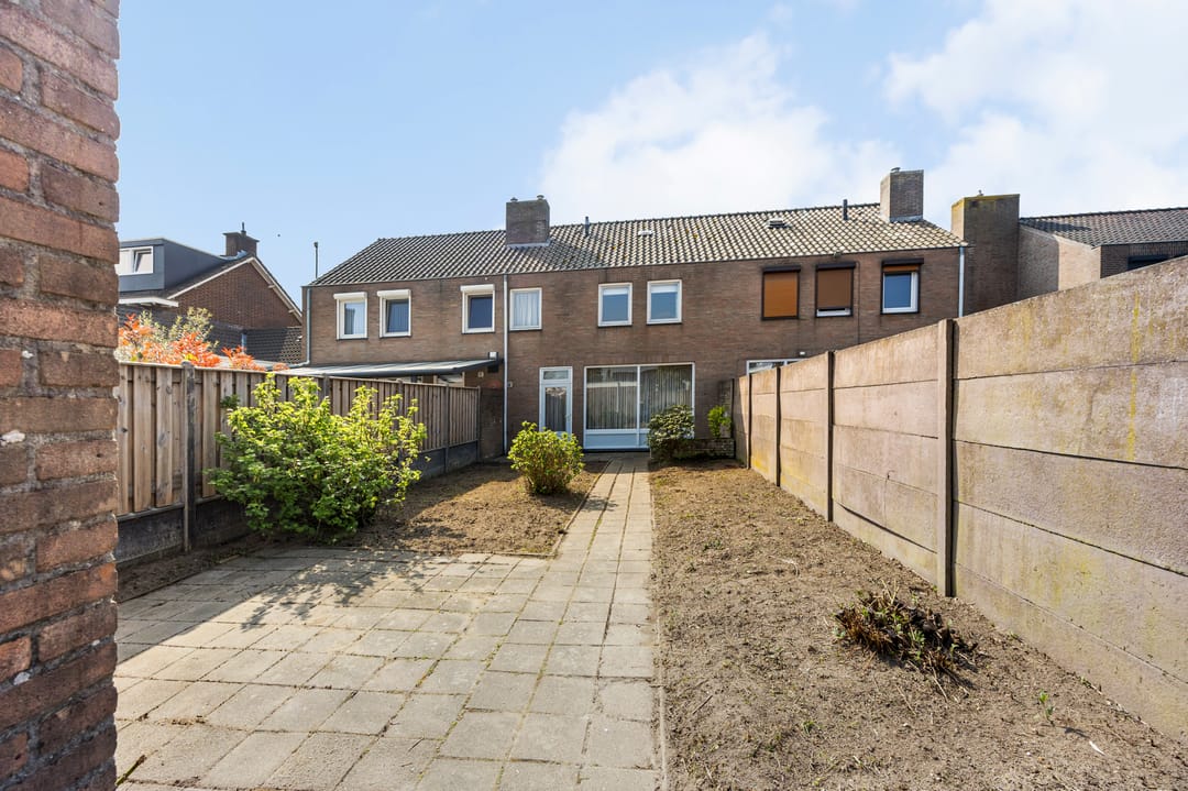 Photo 32 of Margarethastraat 10