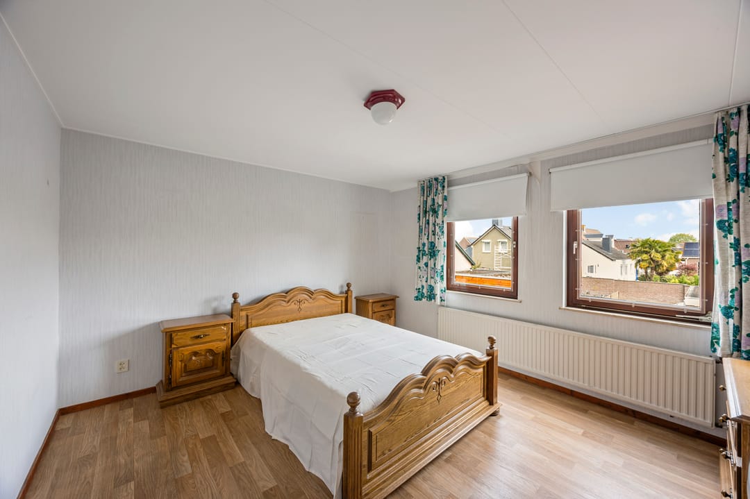 Photo 22 of Margarethastraat 10