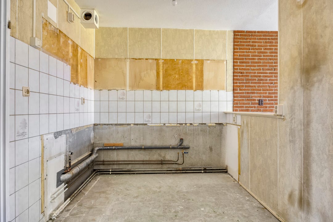 Renovation Apartment with South-Facing Balcony in Amsterdam Noord — 13